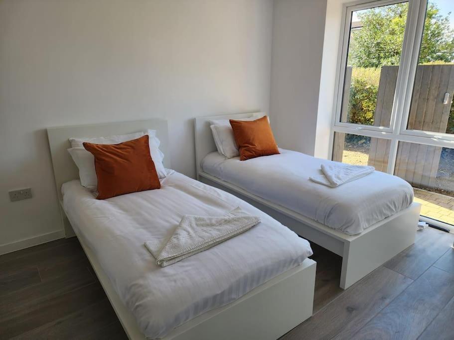 Paradigm Court, Modern 3-Bedroom Flat 1, オックスフォード エクステリア 写真