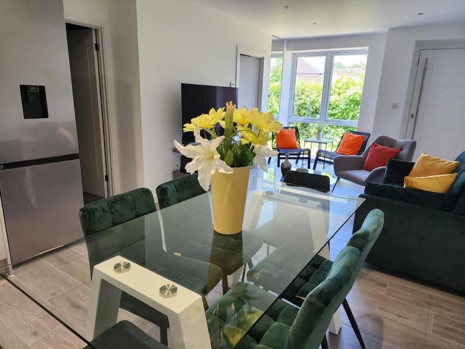 Paradigm Court, Modern 3-Bedroom Flat 1, オックスフォード エクステリア 写真